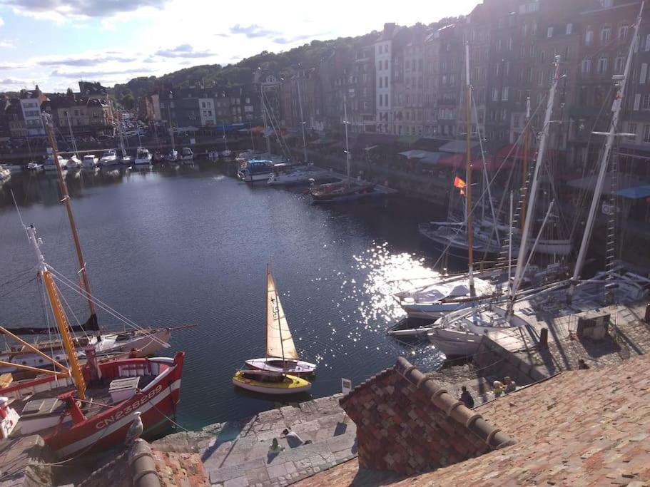 Cote Lavoir A Honfleur, Parking Prive, Ascenseur Екстер'єр фото